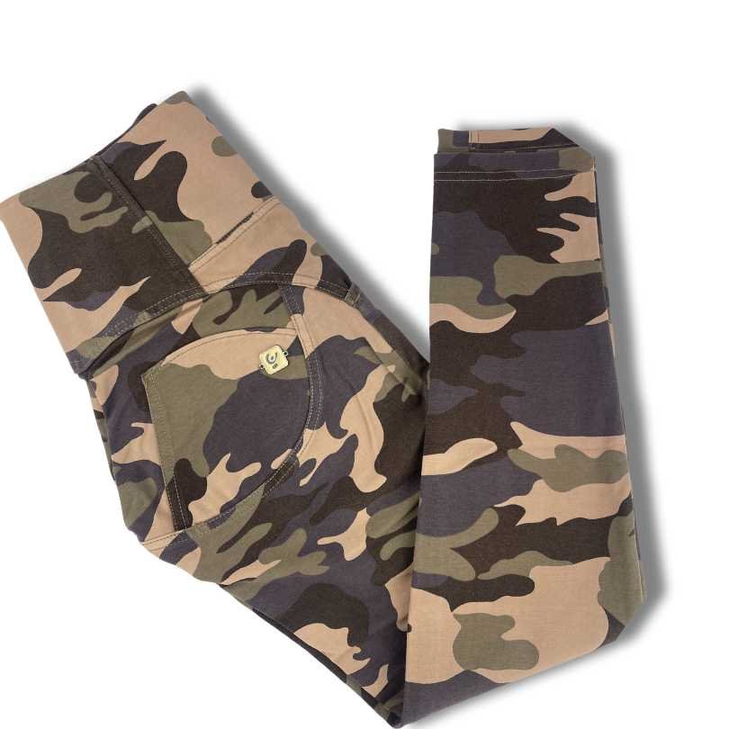 Freddy WR.UP® push up 7/8 camouflage cotton trousers with high waist
